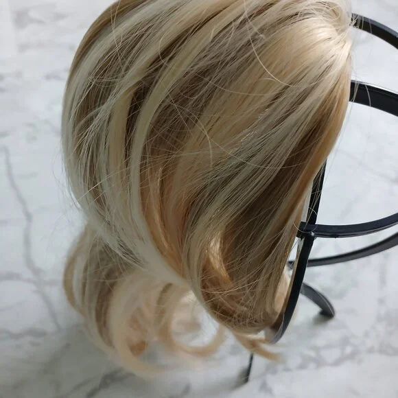 22" 2-Tone Blonde Ponytail Extension - Picture 3 of 5